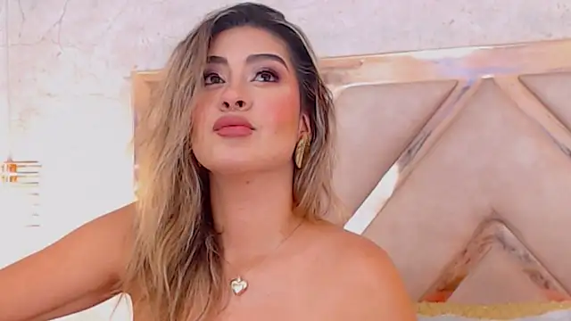 JoannaStanford online show from November 7, 11:16 pm