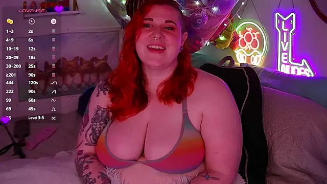 opalreigning online show from March 22, 9:02 am