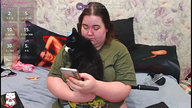 Estelle Hicks online show from February 27, 11:59 pm