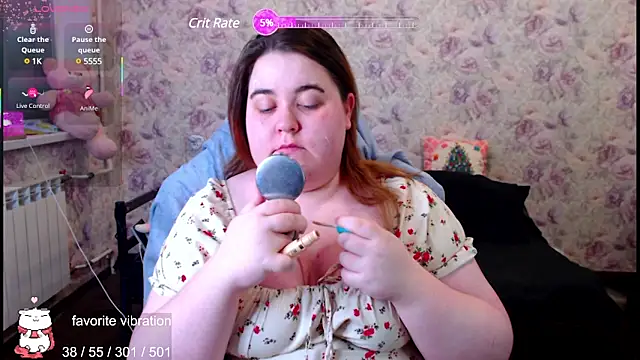 Estelle Hicks online show from March 17, 6:21 pm