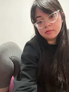 indiegirl666 online show from February 26, 3:27 am