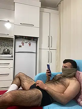 Snapshot of Robin45tr chatting on January 12, 3:06 pm Robin45tr online show from January 12, 3:06 pm