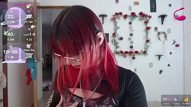 Snapshot of _GalyaX_ chatting on February 19, 8:49 pm GalyaX online show from February 19, 8:49 pm