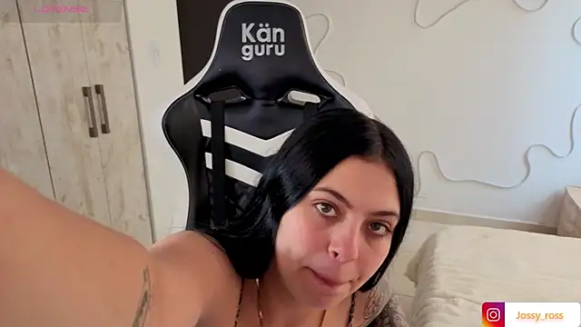 Victoryyy  online show from February 23, 8:28 pm