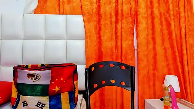 Snapshot of natasha_sexy69 chatting on December 4, 2:48 pm natasha sexy69 online show from December 4, 2:48 pm