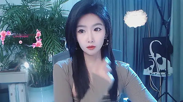 Snapshot of FeiFei-babe chatting on March 4, 10:32 am FeiFei-babe online show from March 4, 10:32 am