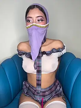 Snapshot of Dalia_asad chatting on January 31, 2:58 am Dalia asad online show from January 31, 2:58 am