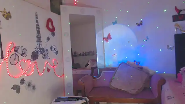 brigitht online show from April 15, 3:57 am