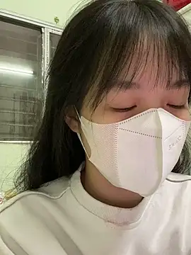 minmin2kk5 online show from March 17, 7:13 am