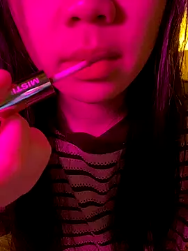 minmin2kk5 online show from December 1, 5:56 am