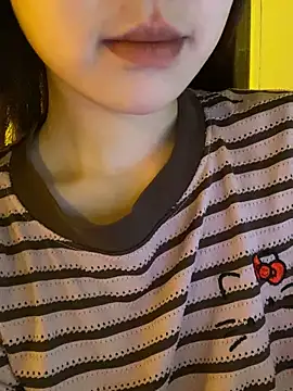 minmin2kk5 online show from March 22, 3:15 pm