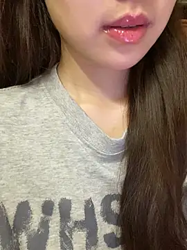 minmin2kk5 online show from March 29, 5:35 pm