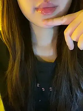 minmin2kk5 online show from April 17, 1:52 am