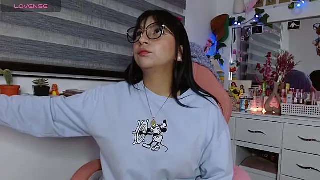 Littlerouse  online show from January 10, 1:53 am