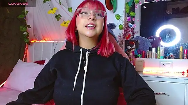 Littlerouse  online show from October 16, 6:36 am