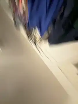 Snapshot of Fatkitty699 chatting on April 16, 7:20 am Fatkitty699 online show from April 16, 7:20 am