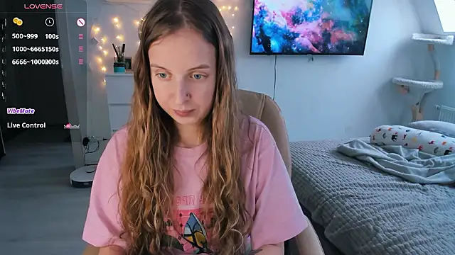 violet blue eyes online show from February 10, 11:36 am