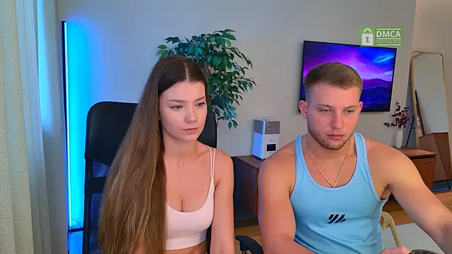 Snapshot of Jony_and_Jessica chatting on July 14, 5:23 am Jony and Jessica online show from July 14, 5:23 am