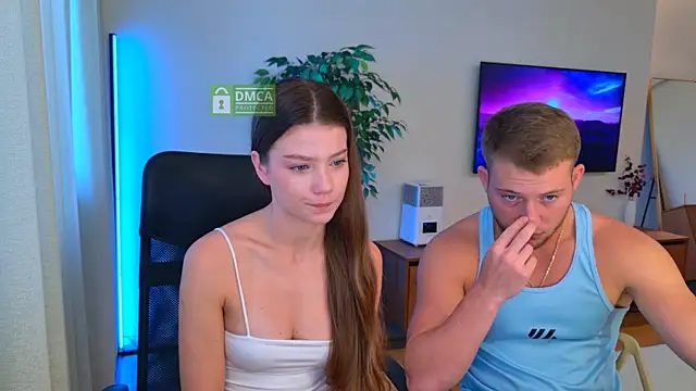 Snapshot of Jony_and_Jessica chatting on July 21, 6:27 am Jony and Jessica online show from July 21, 6:27 am