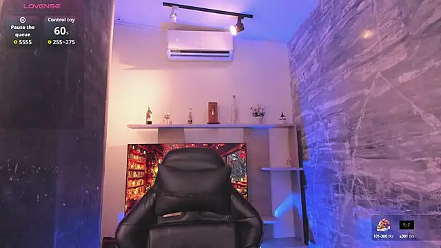 Snapshot of saracaball_ chatting on October 1, 4:40 am saracaball online show from October 1, 4:40 am