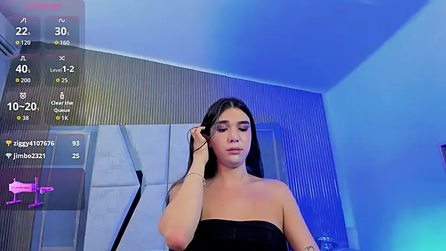 Snapshot of saracaball_ chatting on October 6, 1:25 am saracaball online show from October 6, 1:25 am