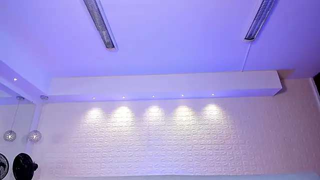 violet scott online show from January 30, 5:06 pm