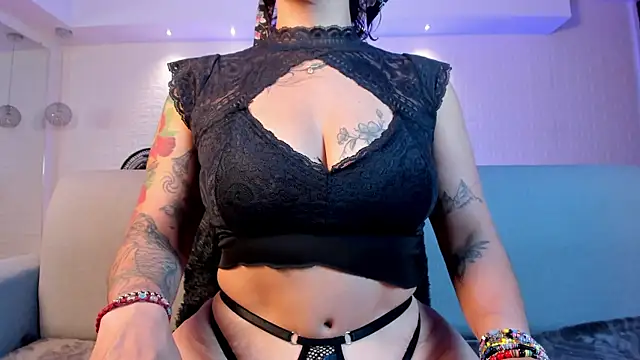 violet scott online show from February 6, 5:09 pm