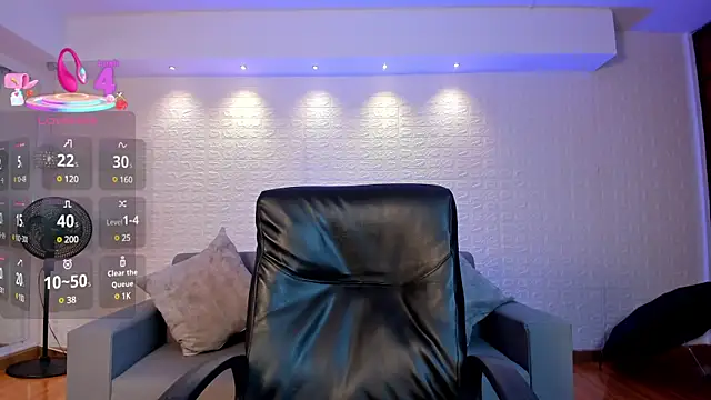 violet scott online show from February 19, 10:45 am