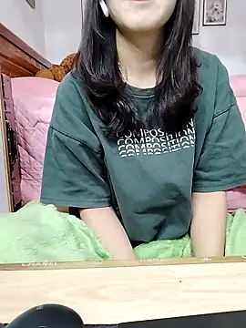 cream1299 online show from November 19, 1:49 am