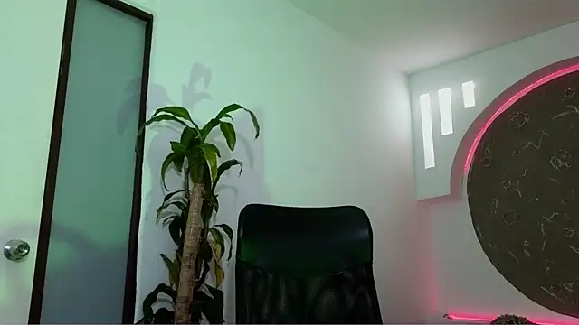 Tatianabr 01 online show from January 15, 2:27 am