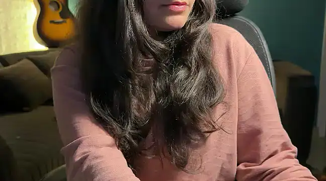 demieliss online show from December 9, 8:01 pm