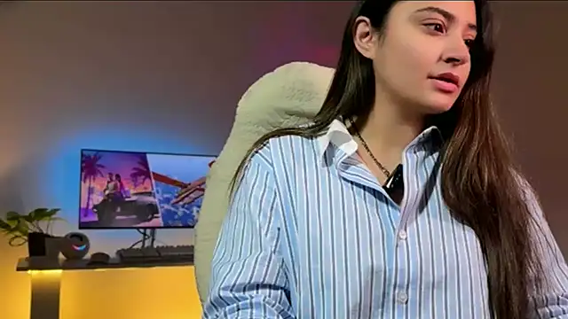 demieliss online show from January 13, 6:46 pm