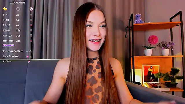  Eva Lee online show from February 6, 5:19 pm