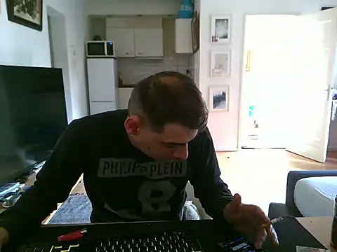 mihaimichael online show from May 2, 8:08 am