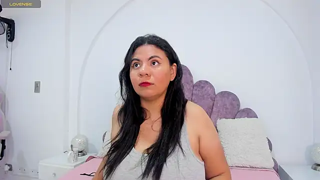 Miah BigBoobs online show from February 19, 1:06 pm