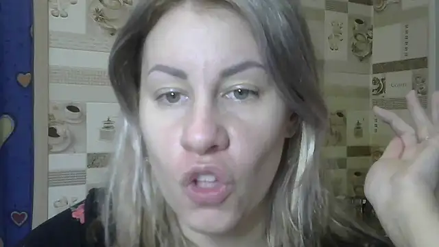 Snapshot of TherestlessKitty chatting on December 23, 6:00 am TherestlessKitty online show from December 23, 6:00 am