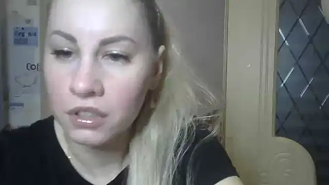 Snapshot of TherestlessKitty chatting on March 23, 6:05 am TherestlessKitty online show from March 23, 6:05 am