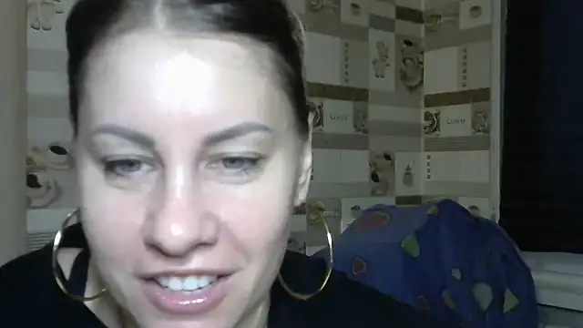Snapshot of TherestlessKitty chatting on October 7, 11:40 am TherestlessKitty online show from October 7, 11:40 am