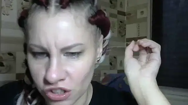 Snapshot of TherestlessKitty chatting on October 16, 6:14 am TherestlessKitty online show from October 16, 6:14 am