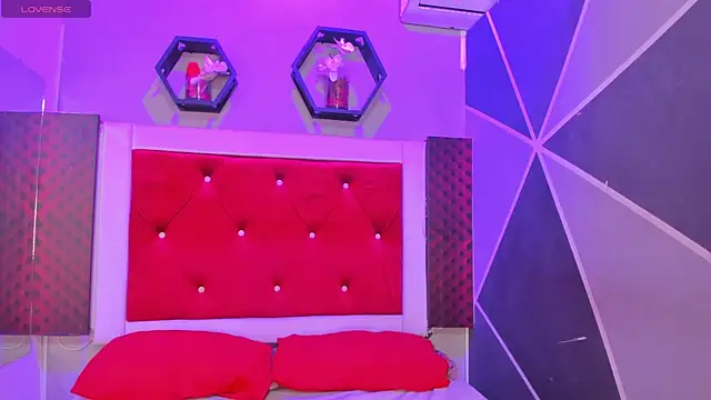 Karoll014 online show from September 17, 12:18 pm