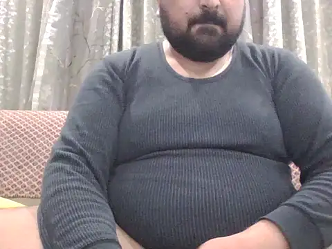 ARYANAVAILABLE online show from December 18, 5:35 am