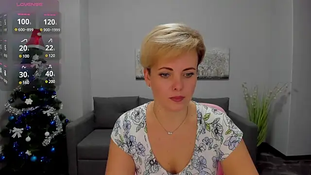 Julia Wilsone online show from December 18, 6:43 am