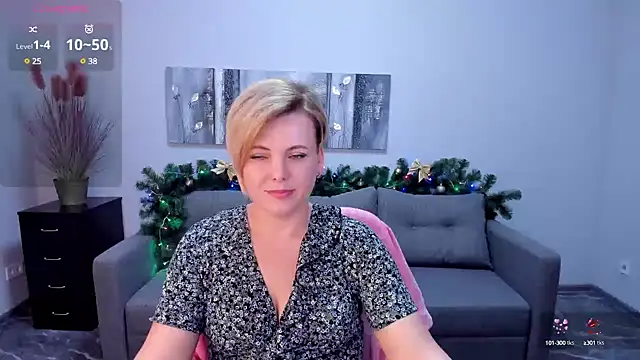 Julia Wilsone online show from January 4, 12:49 pm