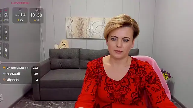 Julia Wilsone online show from February 3, 10:14 am