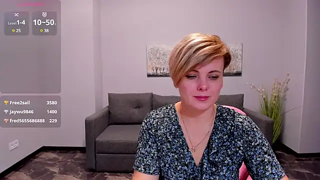 Julia Wilsone online show from March 12, 4:24 pm