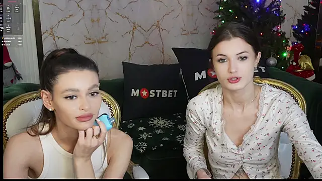 Britney054 online show from January 9, 7:52 am