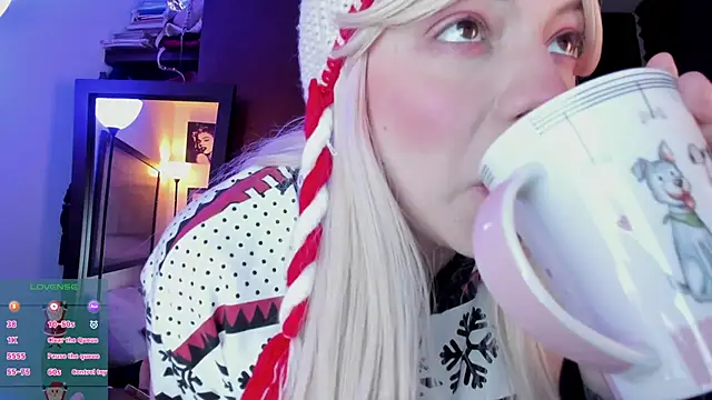 Irinaa Scarlett online show from December 26, 11:24 pm