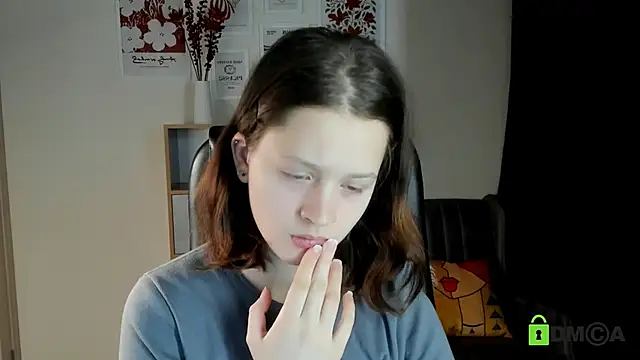 Alina Mills online show from December 5, 8:34 am