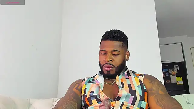 Makonneen online show from March 2, 8:15 pm