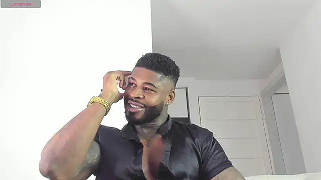 Snapshot of Makonneen chatting on July 11, 8:33 pm Makonneen online show from July 11, 8:33 pm